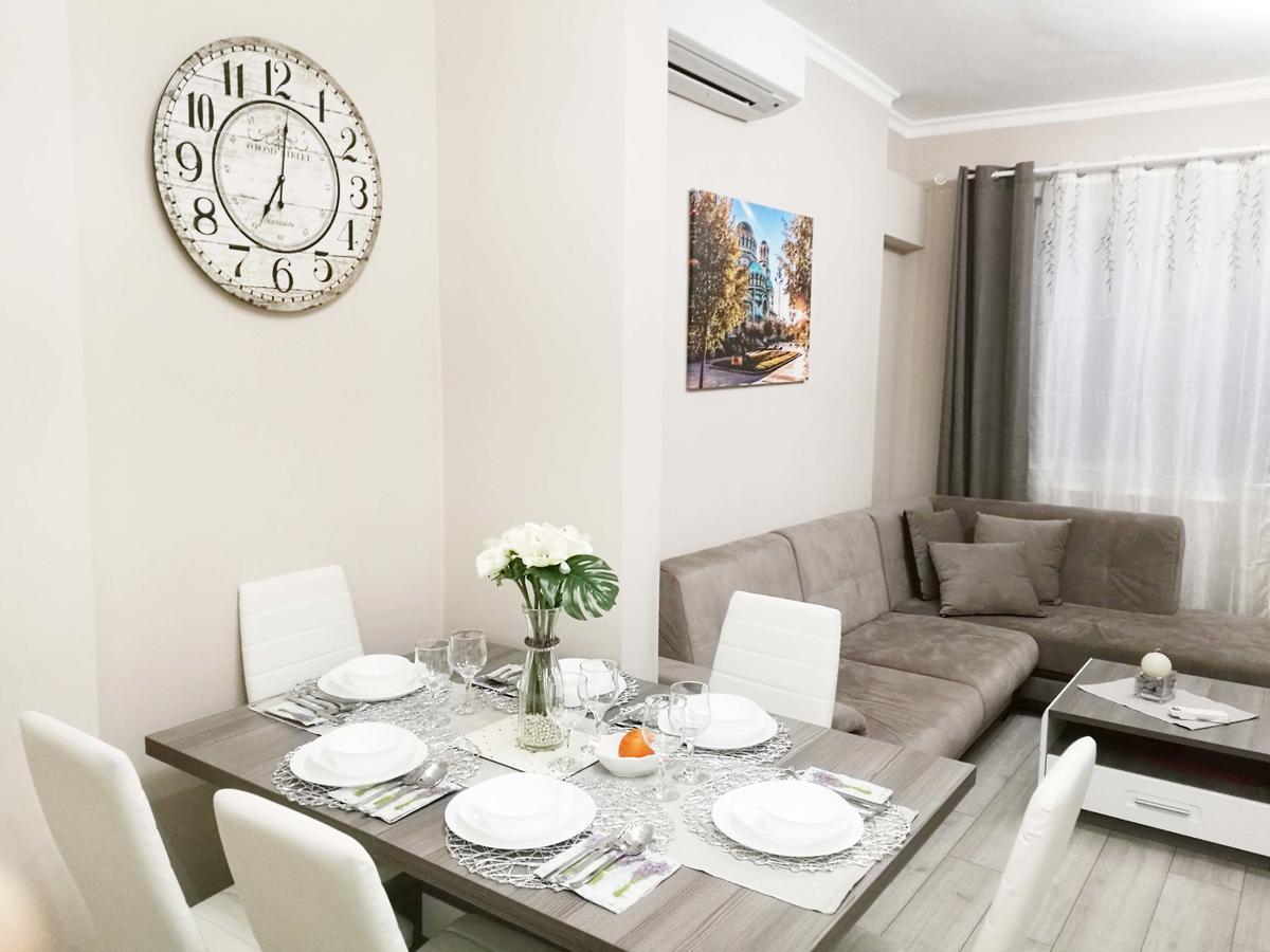 The Wings Apartment Sofia Bagian luar foto