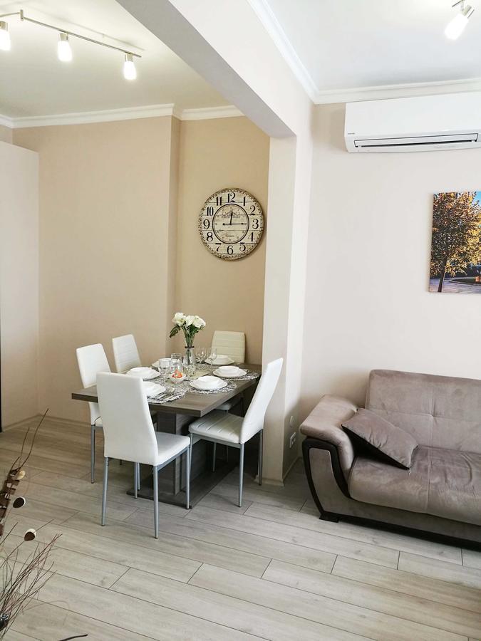 The Wings Apartment Sofia Bagian luar foto